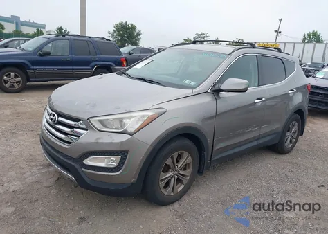2014 Hyundai Santa Fe Sport 2.4L from USA, damaged, VIN 5XYZUDLB9EG194786